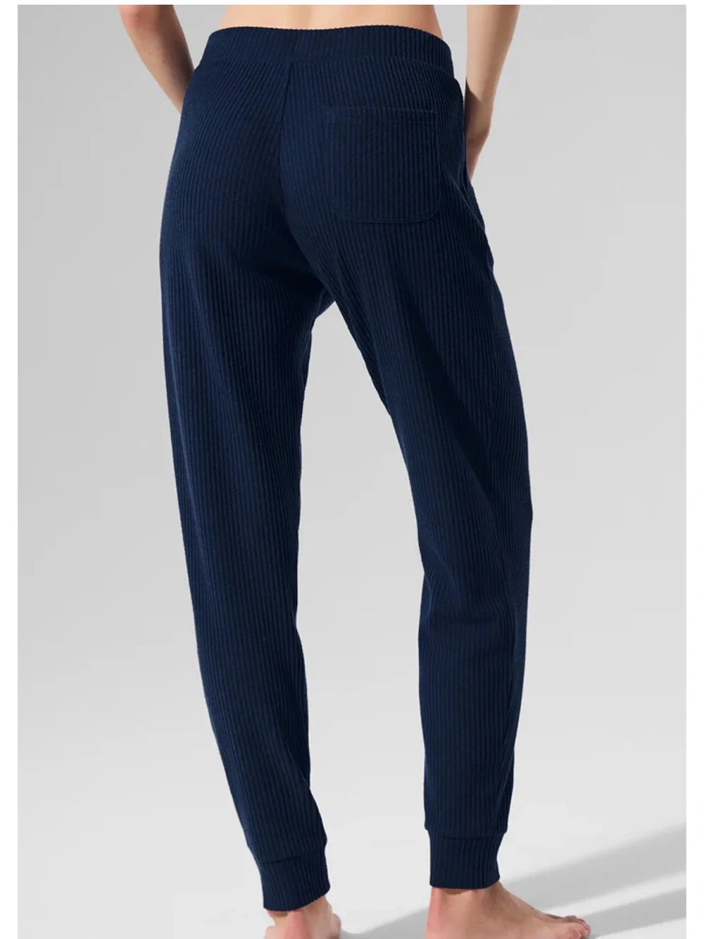 Alo Yoga Muse Sweatpants Navy